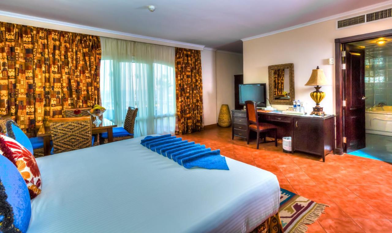 Porto Sokhna Beach Resort Ain Sukhna Buitenkant foto