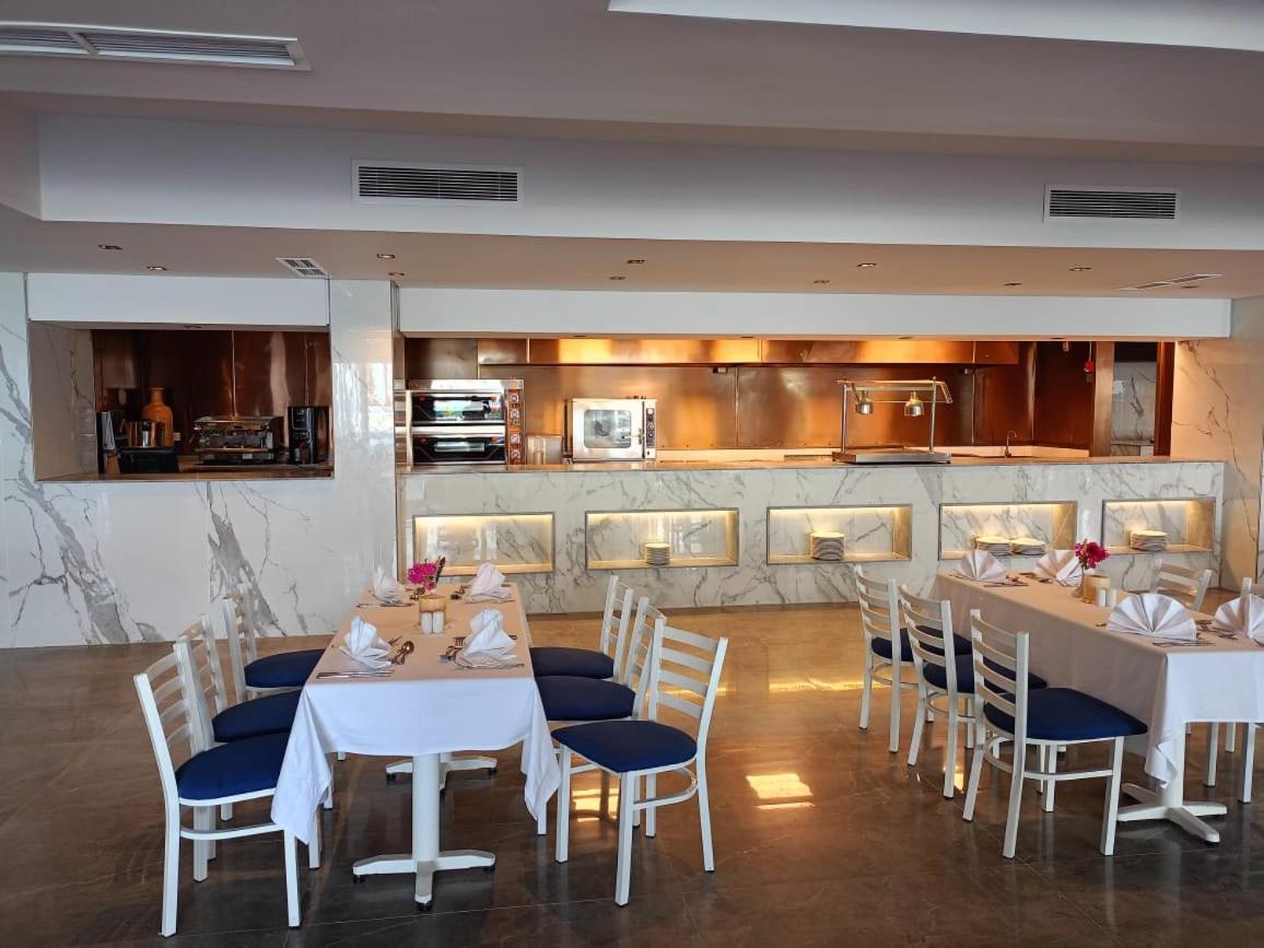 Porto Sokhna Beach Resort Ain Sukhna Buitenkant foto